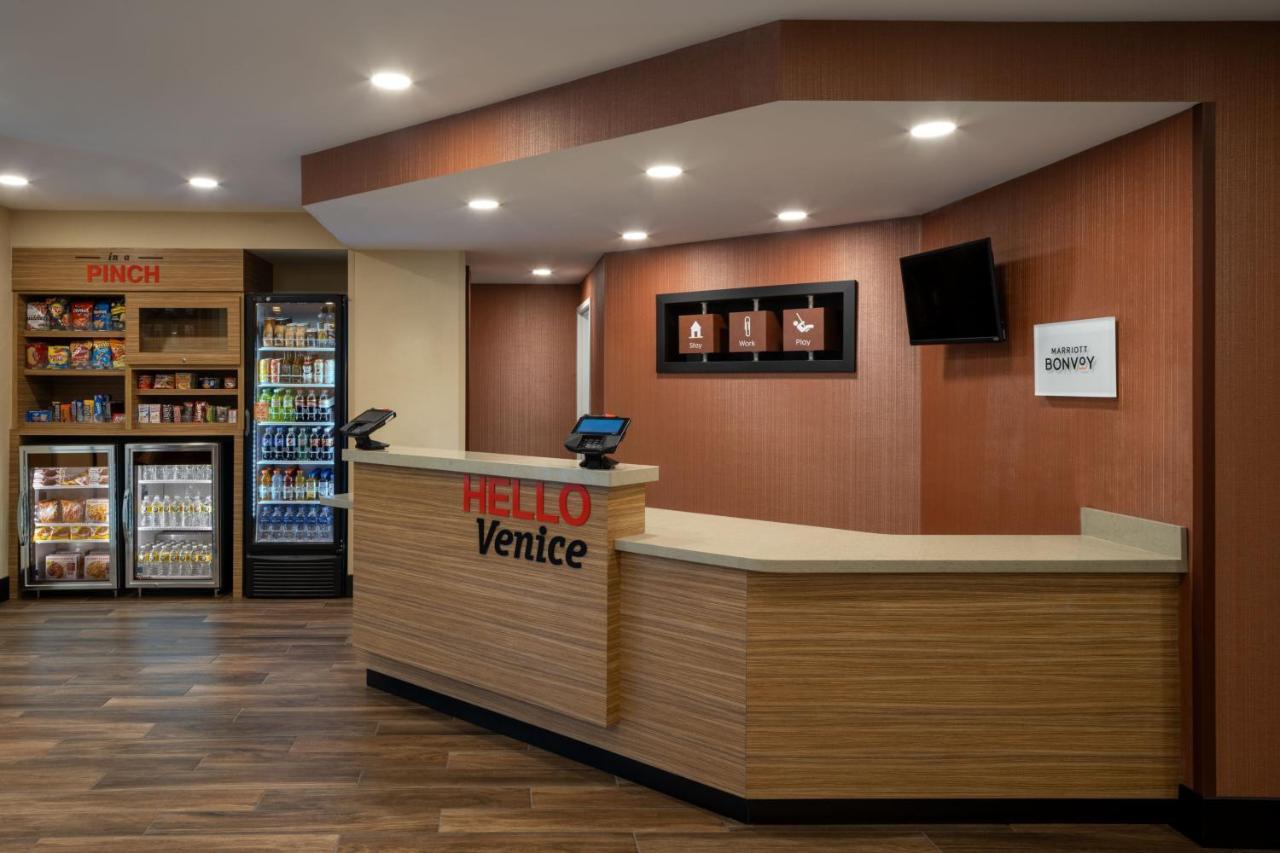 Towneplace Suites By Marriott Venice Exterior photo