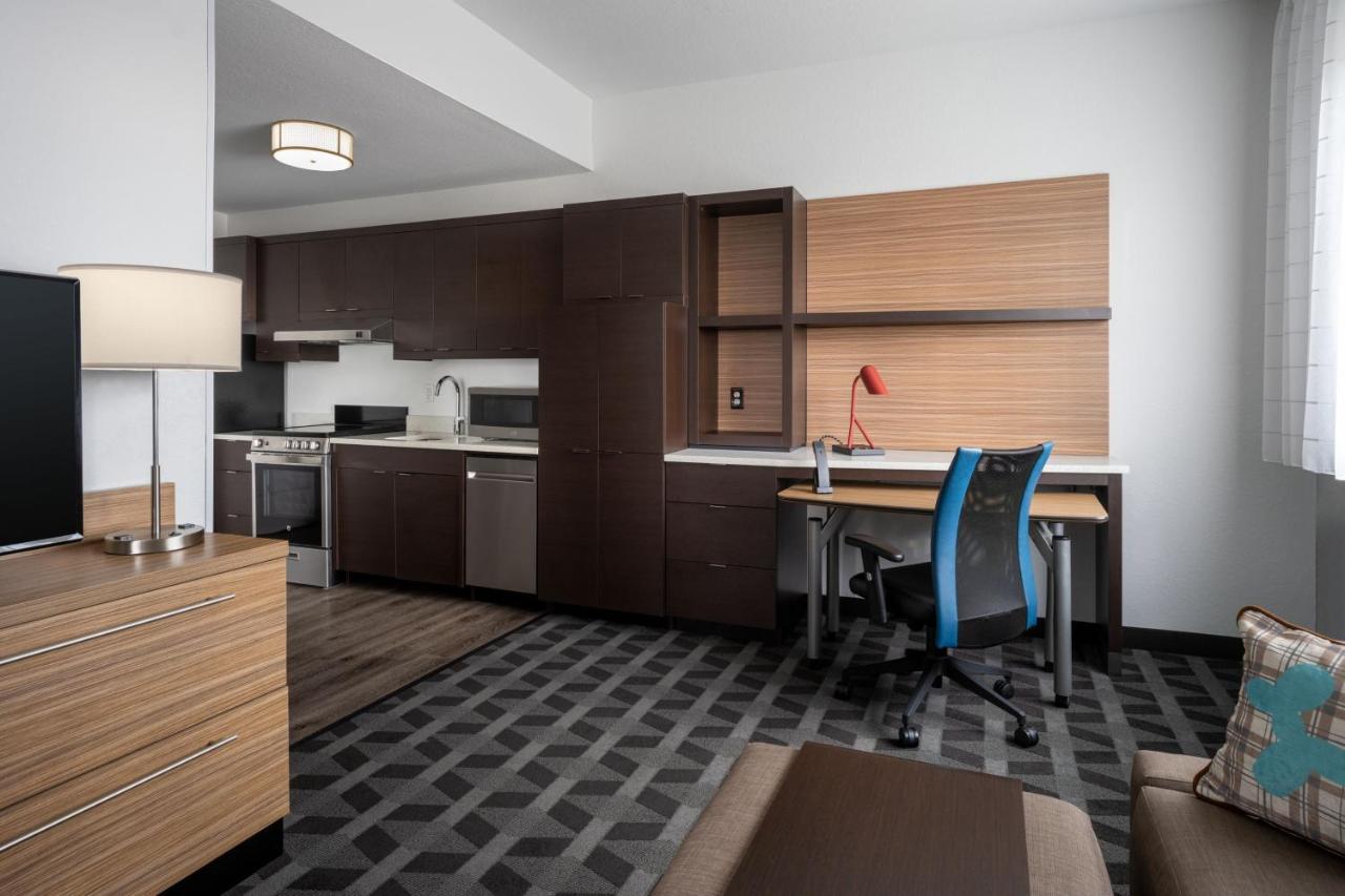 Towneplace Suites By Marriott Venice Exterior photo